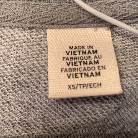 Levi’s crop top sweater - Picture 3 of 8